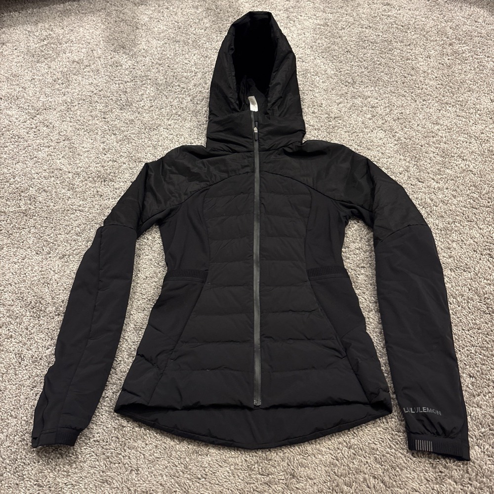 Lululemon Jacket Womens 4 Down For It All Hooded Quilted Full Zip Puffer LW4BK0S